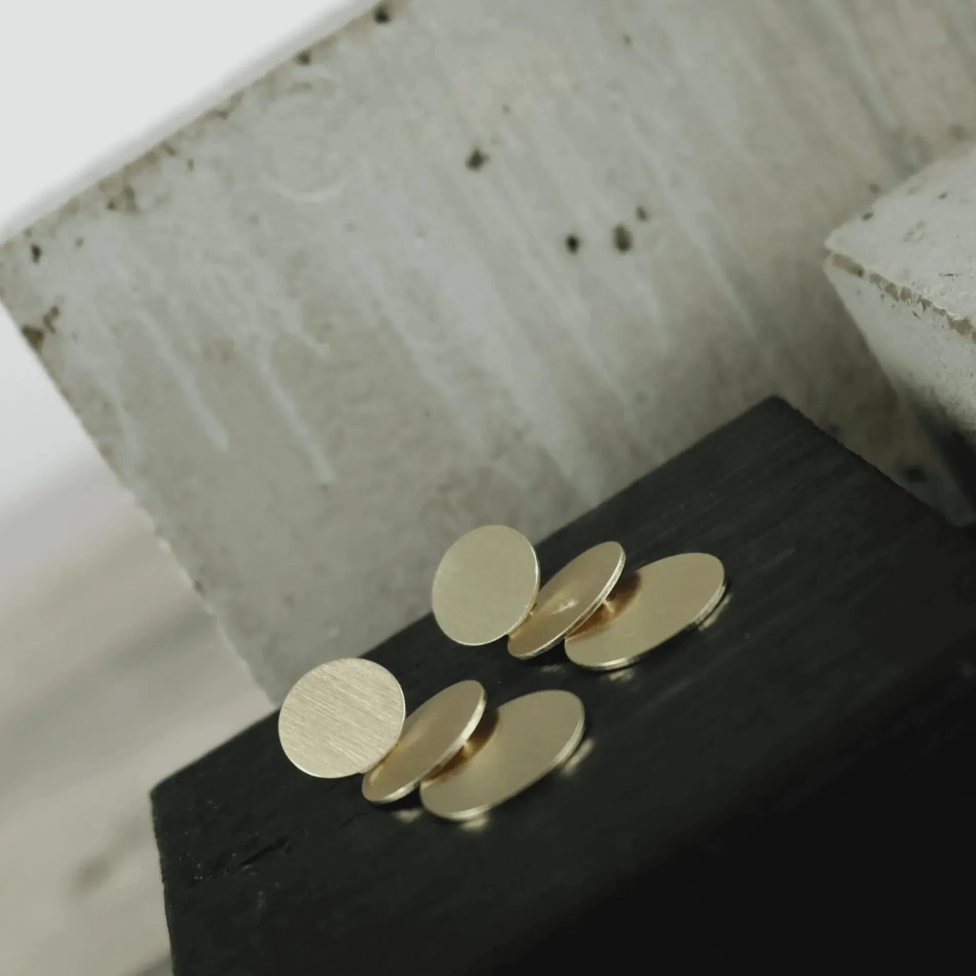 Tara Multi Dot Earring Gold Plating