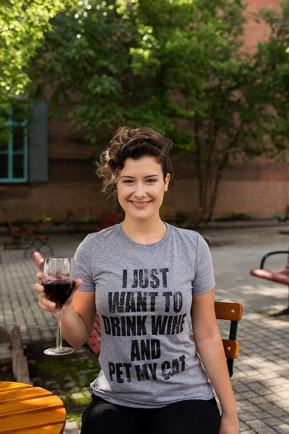 Womens I Just Want to Drink Wine and Pet My Cat Funny Cat Lover Graphic T Shirt