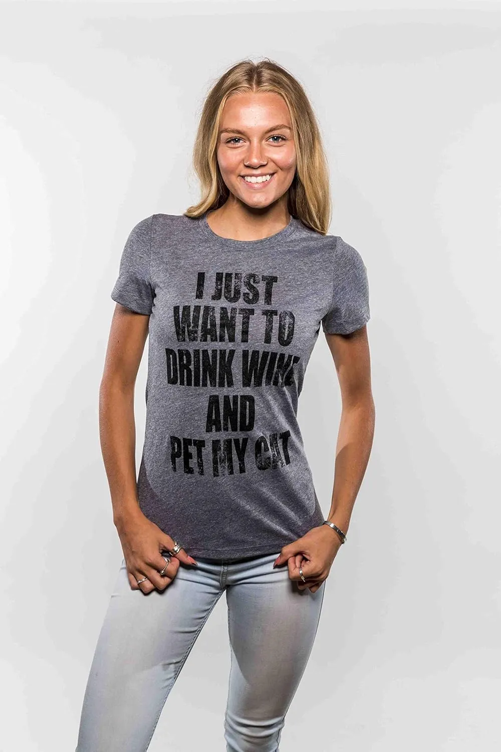 Womens I Just Want to Drink Wine and Pet My Cat Funny Cat Lover Graphic T Shirt